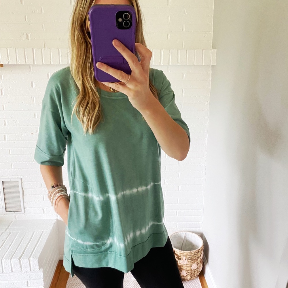 Easel Oversized Tie Dye Top NWOT